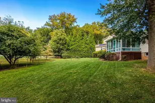 310 Arcadian Cir SW, Vienna, VA 22180 - Photo 37