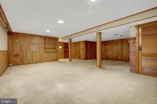 310 Arcadian Cir SW, Vienna, VA 22180 - Photo 25
