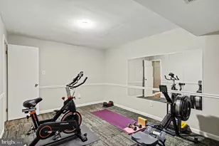 726 Gentle Breeze Ct, Herndon, VA 20170 - Photo 23