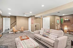 726 Gentle Breeze Ct, Herndon, VA 20170 - Photo 21
