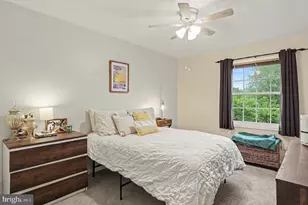 726 Gentle Breeze Ct, Herndon, VA 20170 - Photo 11