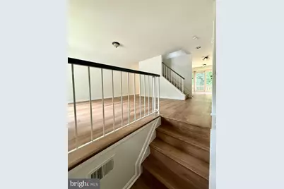 7881 Wintercress Lane, Springfield, VA 22152 - Photo 3
