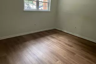 7881 Wintercress Ln, Springfield, VA 22152 - Photo 15
