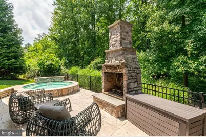 1302 Scotts Run Road, McLean, VA 22102 - Photo 7
