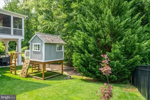 1302 Scotts Run Rd, McLean, VA 22102 - Photo 3