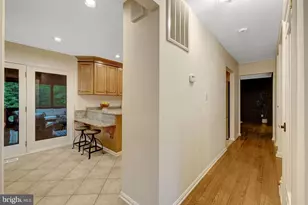 10910 Wilder Point Ln, Reston, VA 20191 - Photo 7