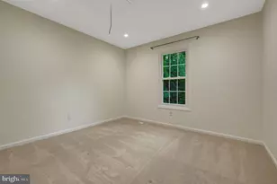 10910 Wilder Point Ln, Reston, VA 20191 - Photo 37