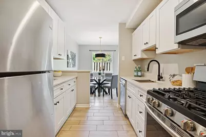 2842 Dover Lane #103, Falls Church, VA 22042 - Photo 7