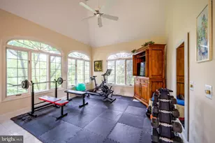 1115 Amanda Dr, Great Falls, VA 22066 - Photo 7