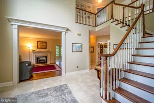 1115 Amanda Dr, Great Falls, VA 22066 - Photo 3