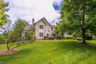 1115 Amanda Dr, Great Falls, VA 22066 - Photo 1