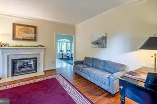 1115 Amanda Dr, Great Falls, VA 22066 - Photo 5