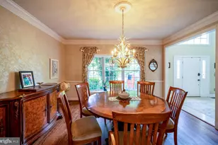 1115 Amanda Dr, Great Falls, VA 22066 - Photo 11