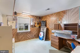 13705 Smallwood Ct, Chantilly, VA 20151 - Photo 9