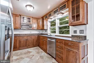 11720 Briggs Ct, Fairfax, VA 22030 - Photo 11