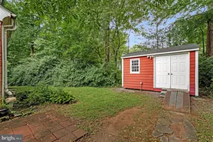 11720 Briggs Ct, Fairfax, VA 22030 - Photo 37