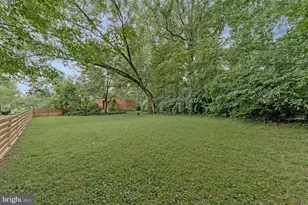 11720 Briggs Ct, Fairfax, VA 22030 - Photo 41