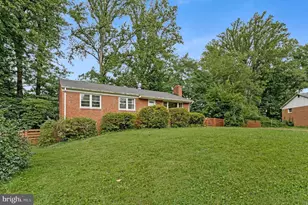11720 Briggs Ct, Fairfax, VA 22030 - Photo 3
