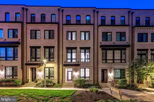 1876 Easterly Rd, Reston, VA 20190 - Photo 45