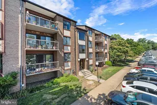 9730 Kingsbridge Dr, Fairfax, VA 22031 - Photo 3