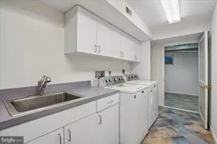 911 Rail Ct, McLean, VA 22102 - Photo 57