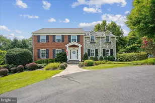 911 Rail Ct, McLean, VA 22102 - Photo 1