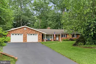 12410 Castner Ct, Fairfax, VA 22030 - Photo 1