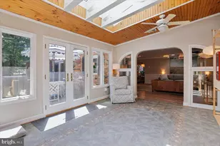 12410 Castner Ct, Fairfax, VA 22030 - Photo 7