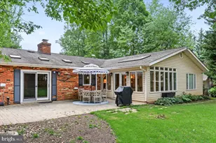 12410 Castner Ct, Fairfax, VA 22030 - Photo 29