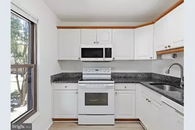 5554 Peppercorn Drive, Burke, VA 22015 - Photo 5
