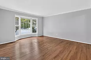 9664 Scotch Haven Dr, Vienna, VA 22181 - Photo 5