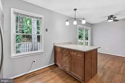 9664 Scotch Haven Drive, Vienna, VA 22181 - Photo 17