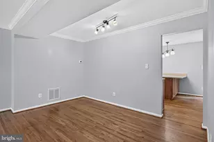 9664 Scotch Haven Dr, Vienna, VA 22181 - Photo 11