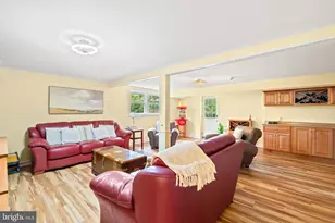 8601 Wagon Wheel Rd, Alexandria, VA 22309 - Photo 31