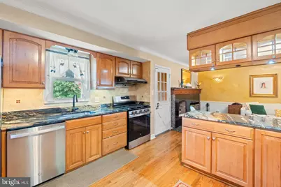 8601 Wagon Wheel Road, Alexandria, VA 22309 - Photo 5