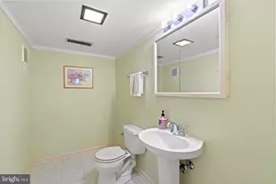 8601 Wagon Wheel Rd, Alexandria, VA 22309 - Photo 27