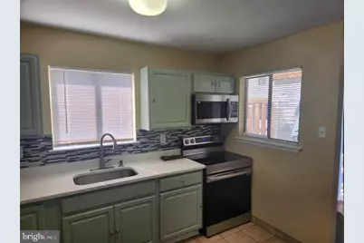 8423 Jinetes Court #193, Alexandria, VA 22309 - Photo 7