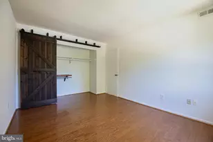 1643 Parkcrest Cir, Reston, VA 20190 - Photo 17