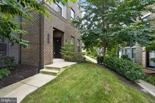 13246 Lake Woodland Way, Herndon, VA 20171 - Photo 3