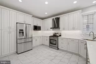 3945 Highland Oaks Dr, Fairfax, VA 22033 - Photo 15