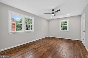 6536 Oakwood Dr, Falls Church, VA 22041 - Photo 21