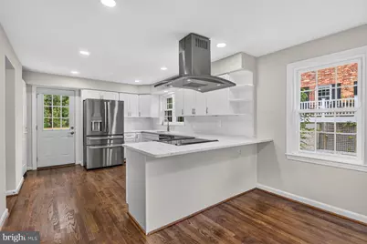 6536 Oakwood Drive, Falls Church, VA 22041 - Photo 9