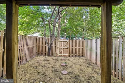 6866 Chasewood Circle, Centreville, VA 20121 - Photo 11