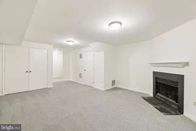 6866 Chasewood Circle, Centreville, VA 20121 - Photo 15