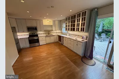 4360 Greenberry Lane, Annandale, VA 22003 - Photo 3