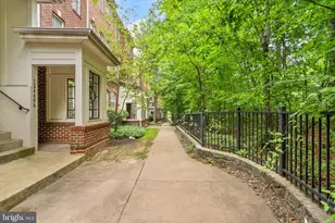 12440 Liberty Bridge Rd, Fairfax, VA 22033 - Photo 3