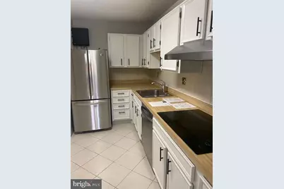 8340 Greensboro #221, McLean, VA 22102 - Photo 11