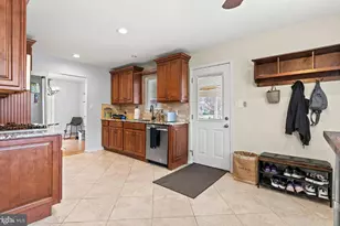 7005 Stone Mill Pl, Alexandria, VA 22306 - Photo 11
