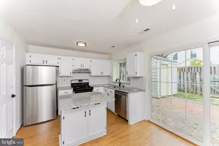 6618 Morning View Ct, Alexandria, VA 22315 - Photo 9