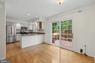 5426 Cabot Ridge Ct, Fairfax, VA 22032 - Photo 9